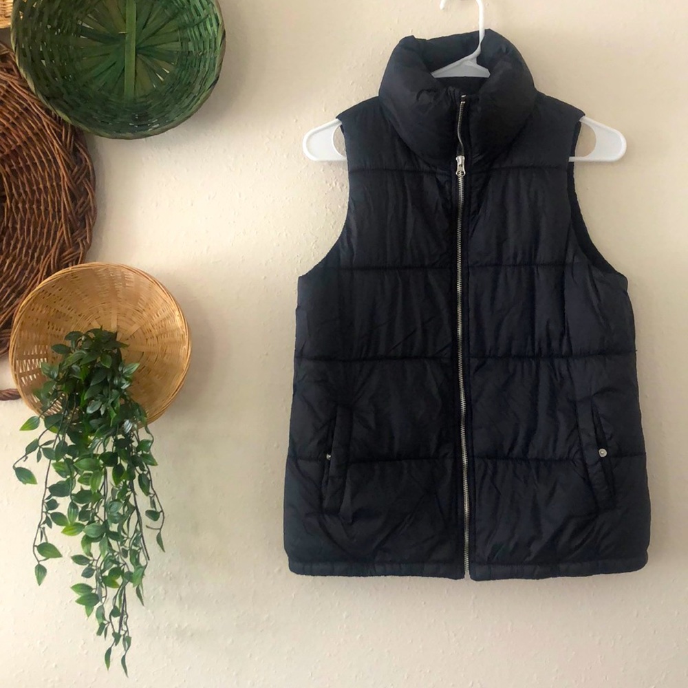 Old Navy Black Puff Vest